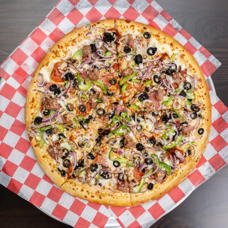 Delicious Pizza Options at Our Restaurant